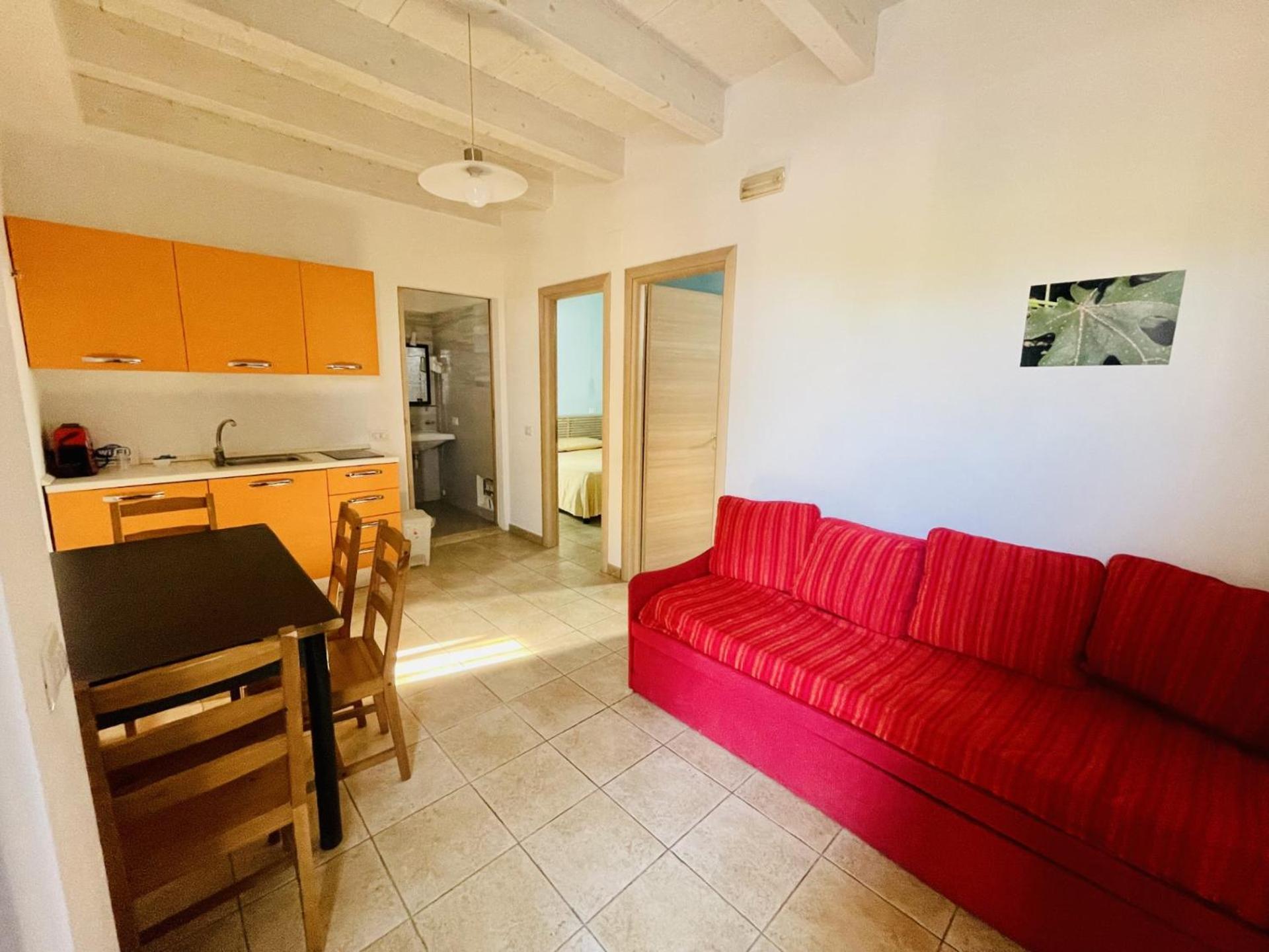 Borgo Camicia In Bed & Breakfast บาร์เชลโลนา-ปอซโซ ดี กอตโต ภายนอก รูปภาพ