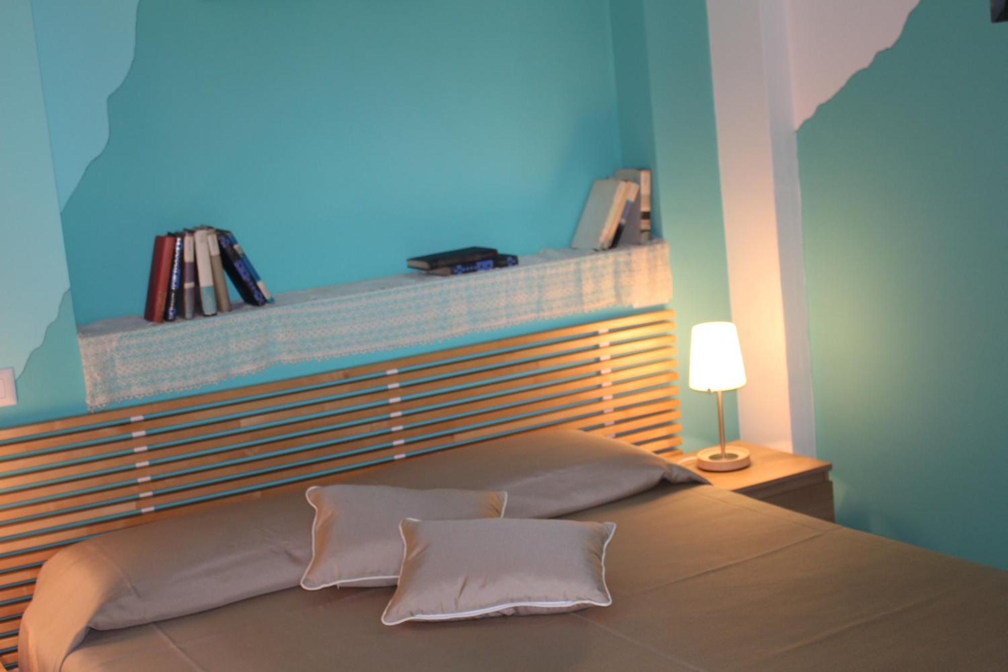 Borgo Camicia In Bed & Breakfast บาร์เชลโลนา-ปอซโซ ดี กอตโต ห้อง รูปภาพ